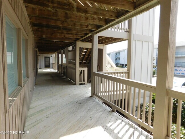 Building Photo - 6118 Harbourside Dr