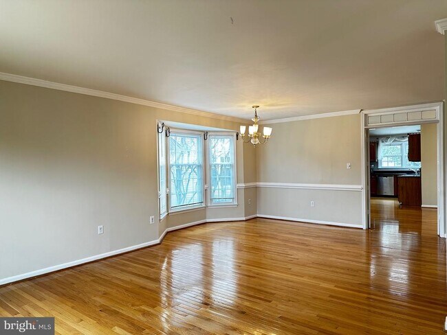 Building Photo - 6517 Summerton Way