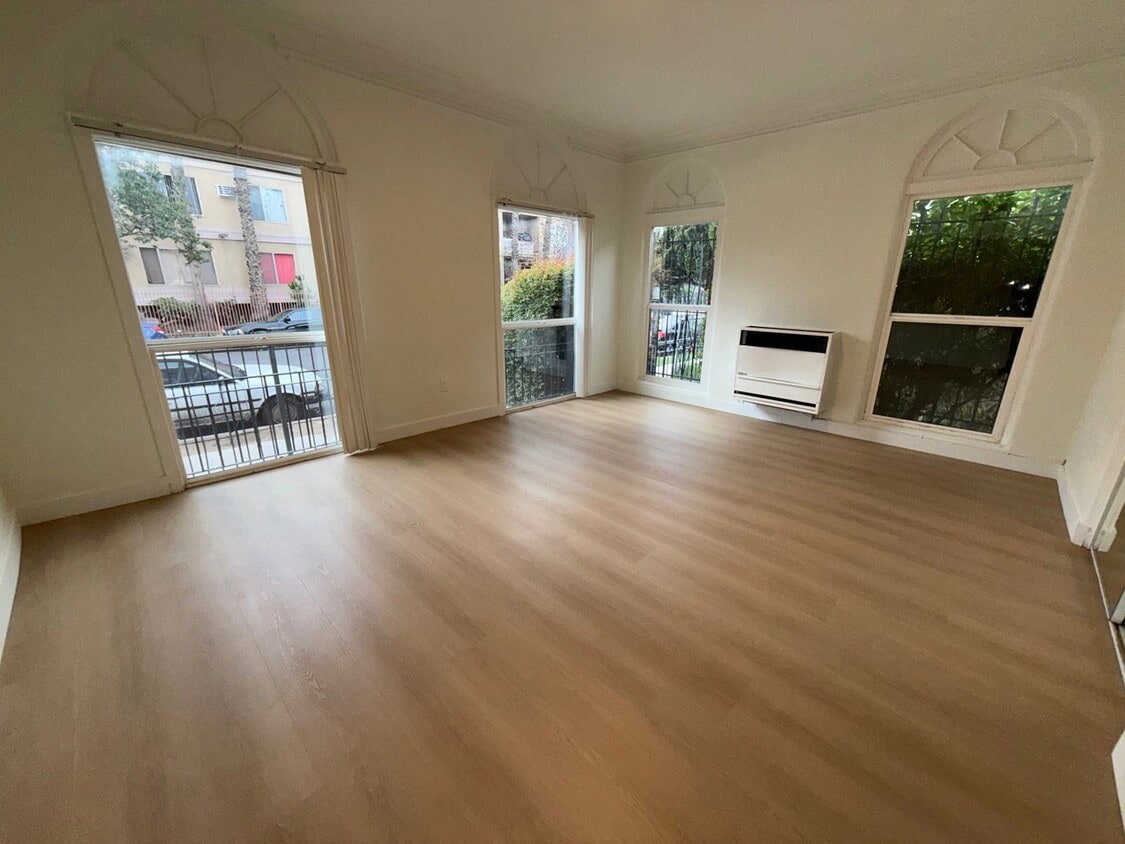 Foto principal - 2801 San Marino St