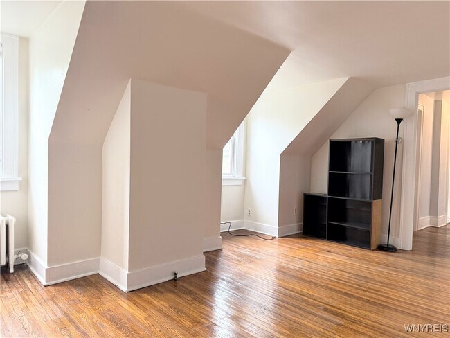 Foto del edificio - 328 Summer St