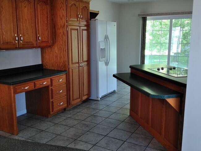 Building Photo - 1317 Deadra Dr