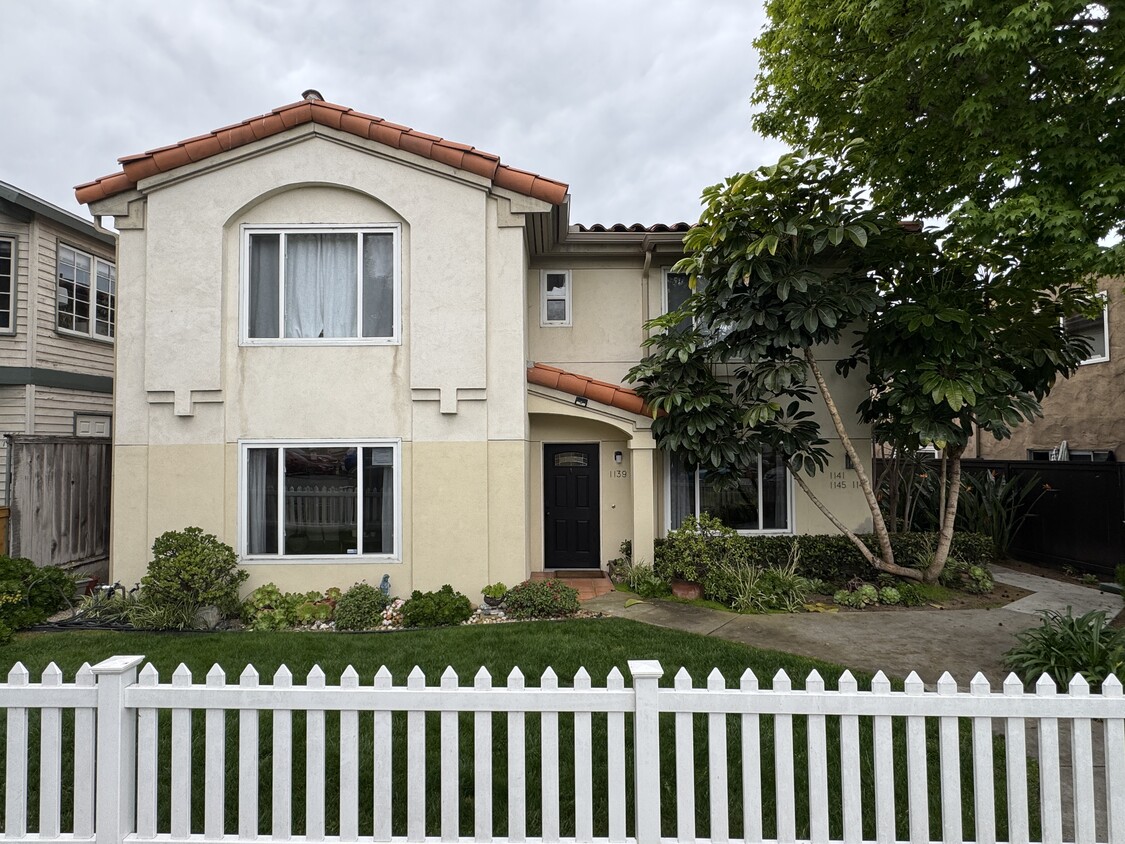 Exterior - 1139 Thomas Ave