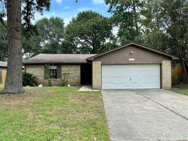 Building Photo - 2111 Rycroft Dr