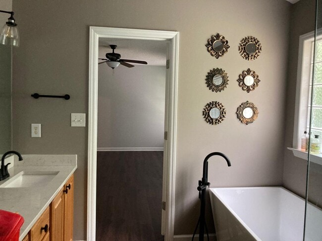 Building Photo - 6700 Virgilia Ct