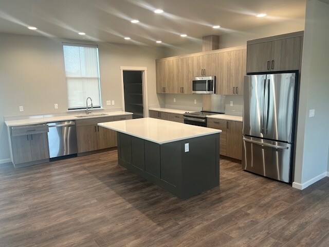 Foto del edificio - 1370 SW Obsidian Ave