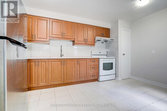 Building Photo - 48 Green Spring Dr