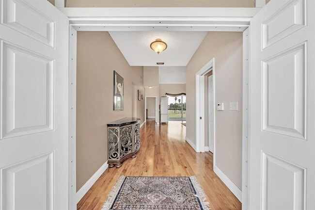Building Photo - 7644 Elm Ridge Dr