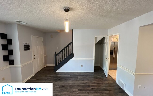 Foto del edificio - 3892 Oak Branch Cir W