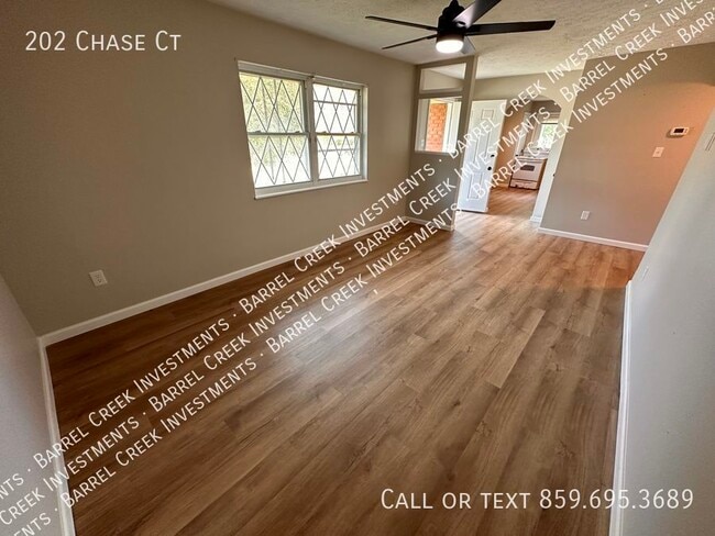 Foto del edificio - 3 Bed 1 Bath - 202 Chase Ct, Berea, KY 40403