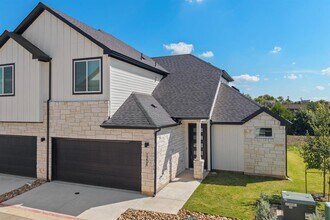 Building Photo - 2600 Gattis School Rd