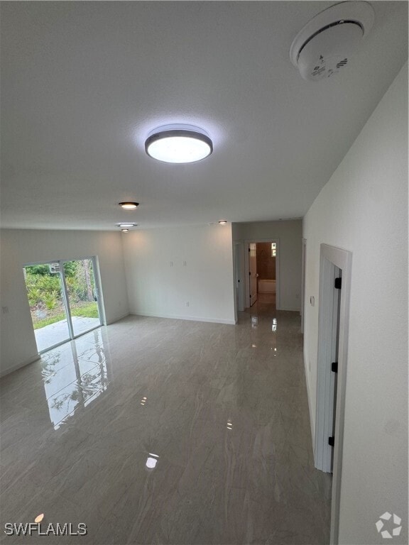 Building Photo - 27189 N Twin Lakes Dr