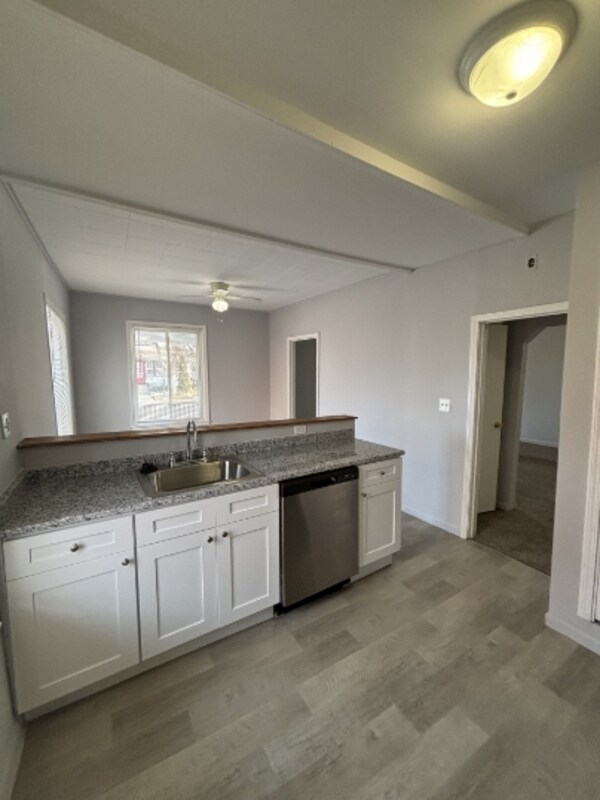 Foto del edificio - 1520 Fort Park Blvd