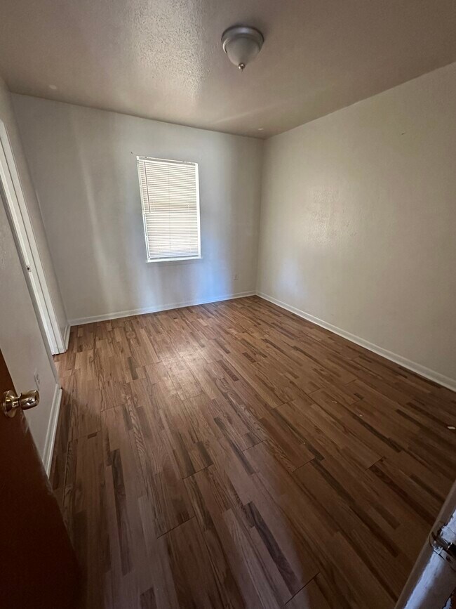 Foto del edificio - 3403 Frederick St