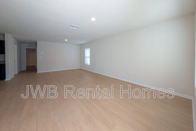 Building Photo - 6009 Dunmire Ave