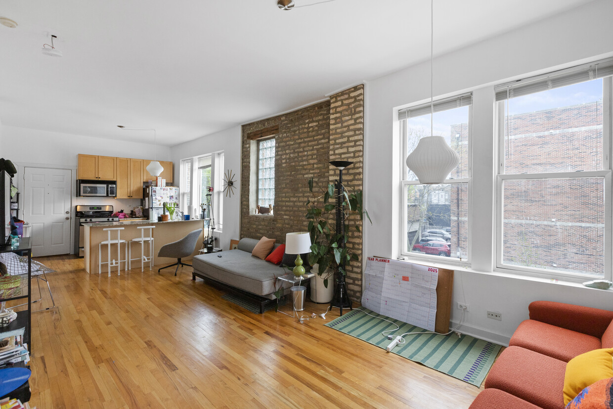 Foto principal - 1351 N Washtenaw Ave
