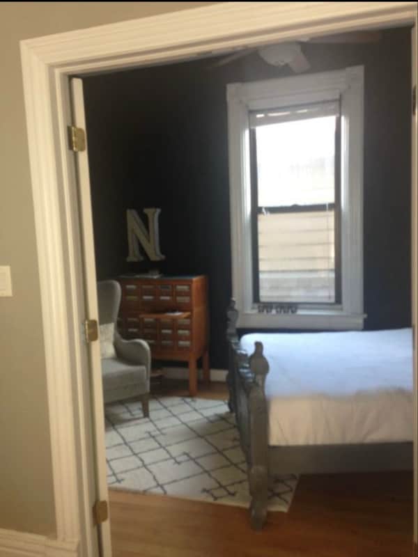 Foto del edificio - 530 N Oakley Blvd