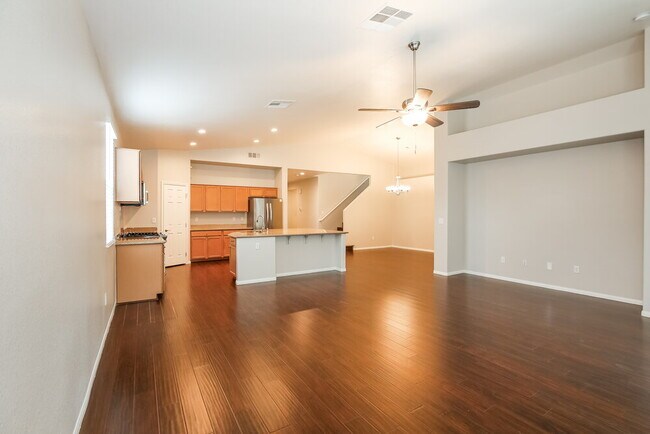 Building Photo - 7157 Weavers Pl