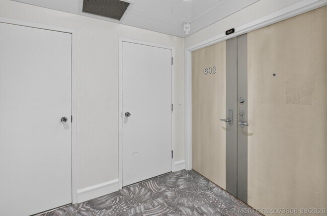 Building Photo - 3211 S Ocean Blvd
