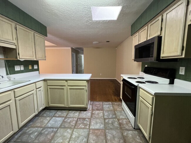 Foto del edificio - 1706 Meadow Oak Ct