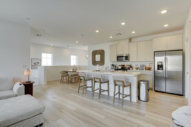 Foto del edificio - FULLY FURNISHED CONDO IN SUMMERLIN 89138! SHORT TERM!