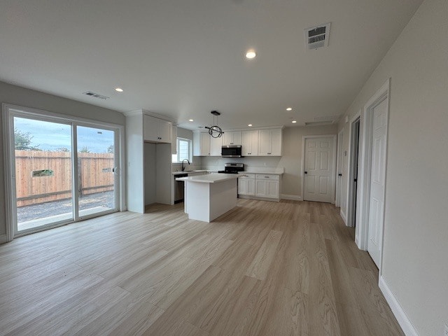 Open Kitchen and family room - 2205 Golden Star Ct