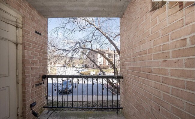 Foto del edificio - 620 Washington Pl