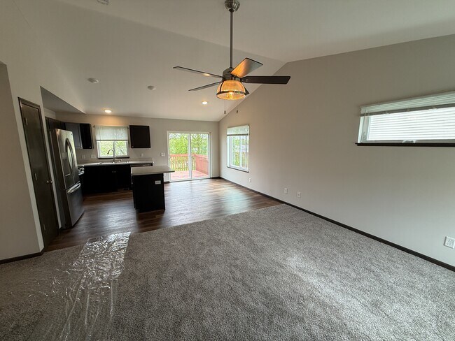 Foto del edificio - 930 Waters Edge Ct
