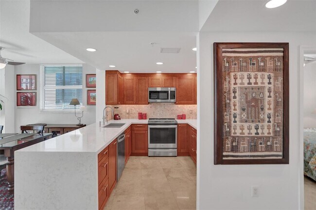 Building Photo - 1250 S Miami Ave