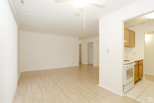 Foto del edificio - 904 N Broadway Ave