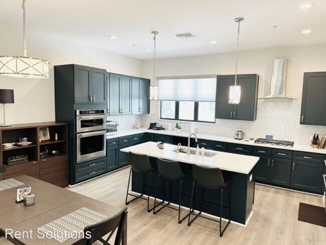 Building Photo - 3 br, 3.5 bath House - 957 Arlington Ave N