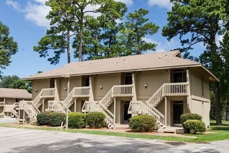 Building Photo - 2002 Sea Cliff Dr N