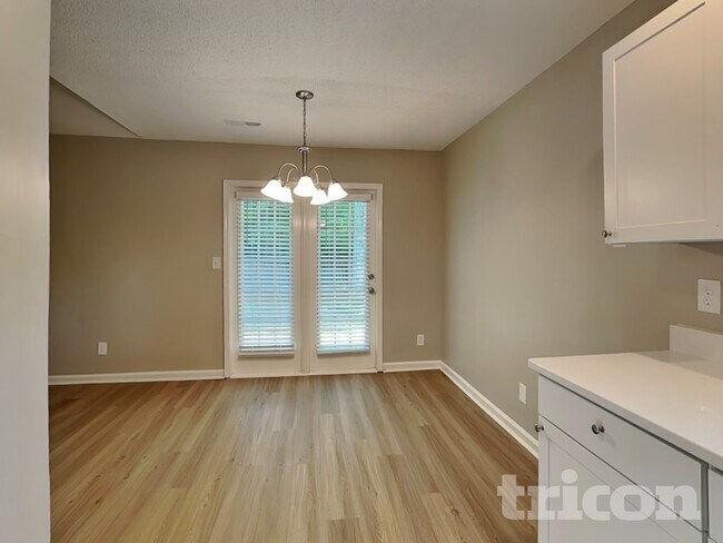 Building Photo - 479 Brighton Woods Dr