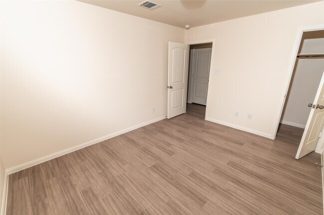 Foto del edificio - 4259 Silver Ranch Rd