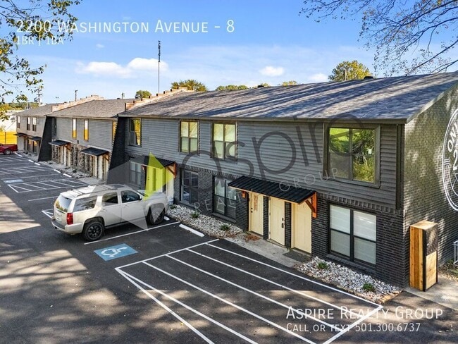 Building Photo - 2200 Washington Ave