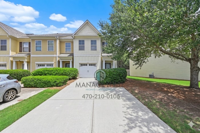 3 Bedroom Townhome in Alpharetta - 3 Bedroom Townhome in Alpharetta
