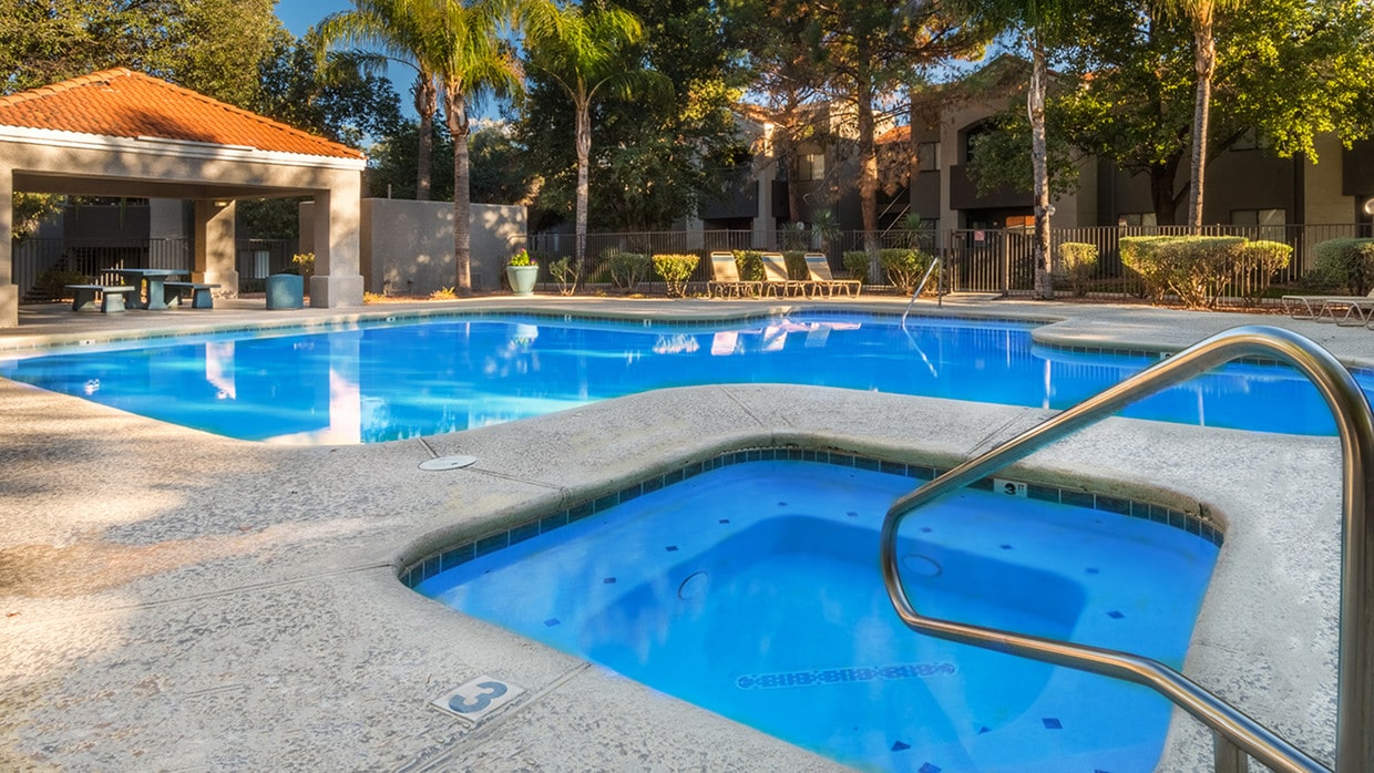 Estancia 2500 N Desert Links Dr Tucson, AZ Apartments for Rent in