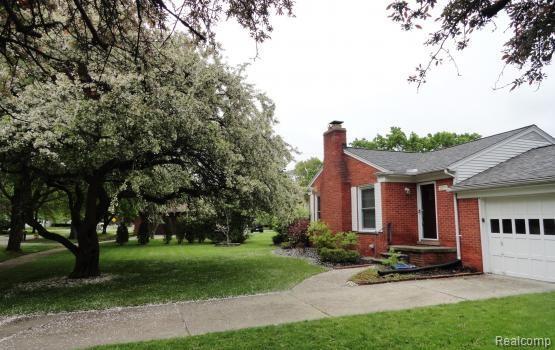 Foto del edificio - 17555 Wiltshire Blvd
