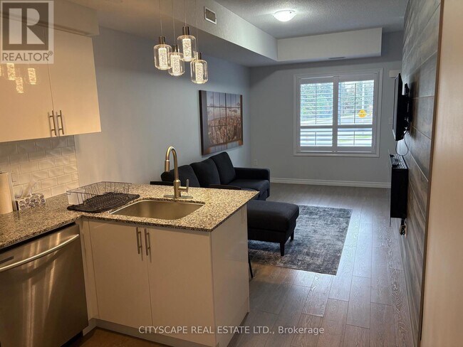 Photo du bâtiment - 1430 Highland Rd W