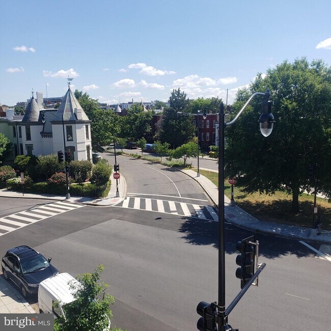 Foto del edificio - 1802 11th St NW