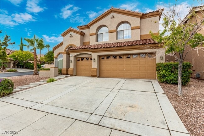 Building Photo - 1001 Eaglewood Dr