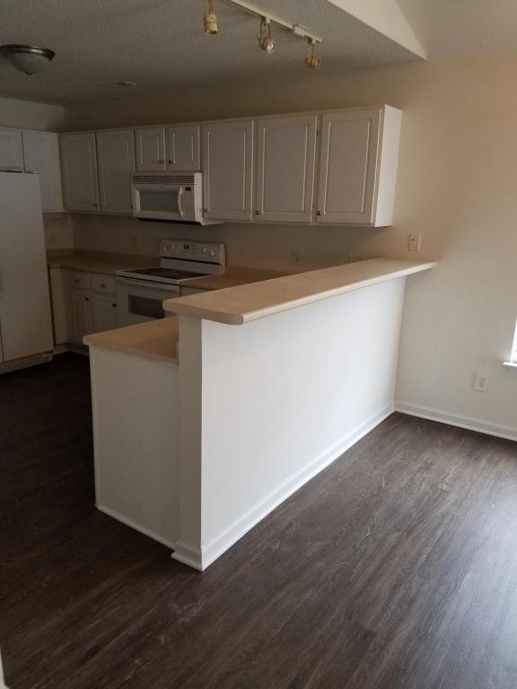 Building Photo - 1203 Wyngate Drive