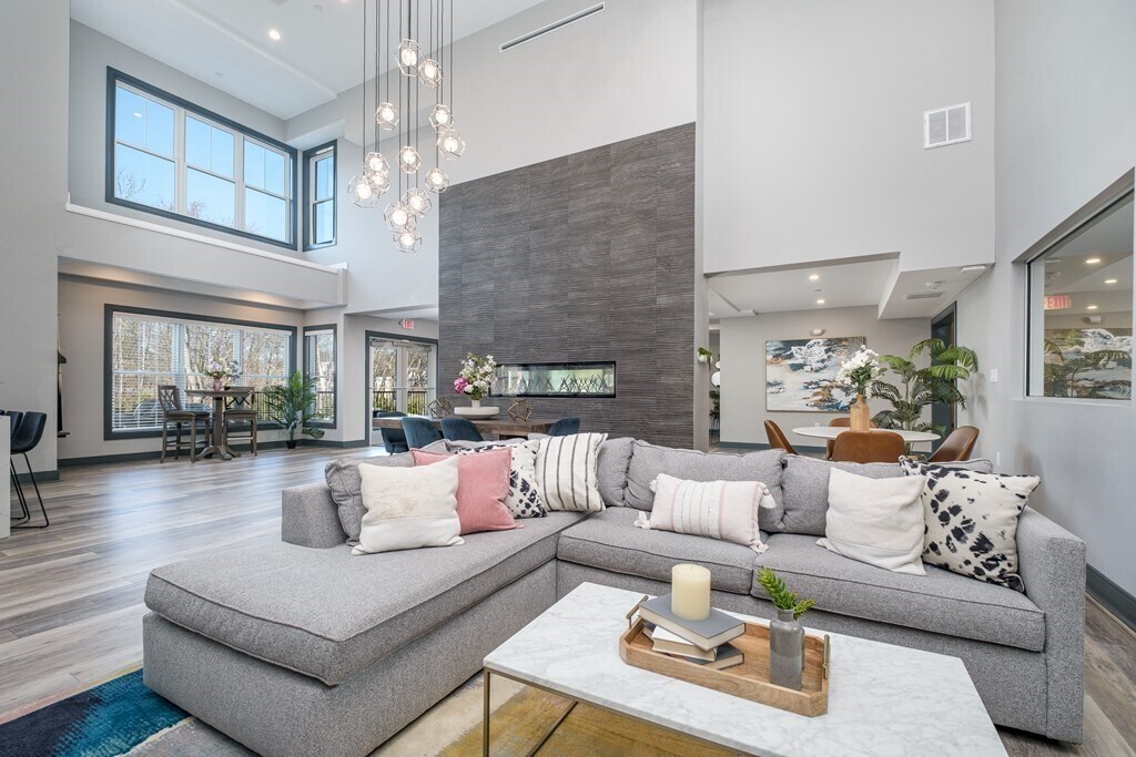 Michaels Landing Apartments in Lynnfield, MA