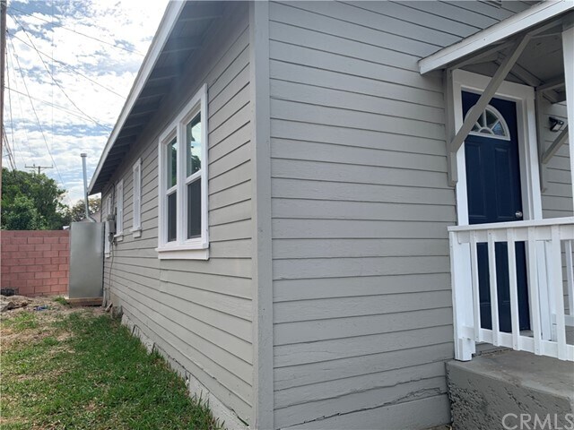 Building Photo - 14614 El Camino Ave