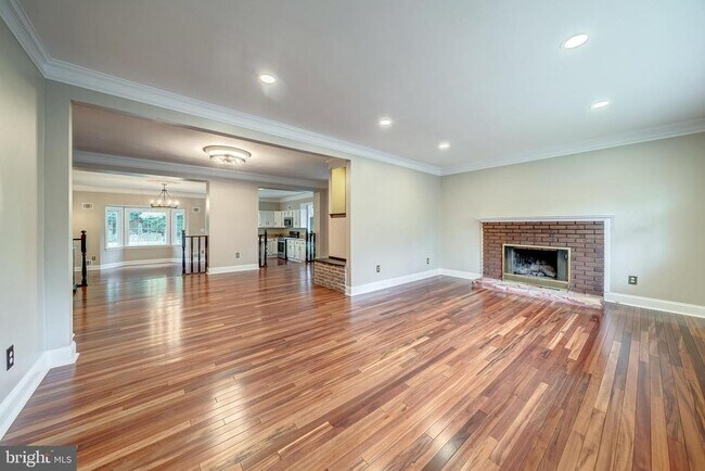 Foto del edificio - 605 Kingsley Rd SW