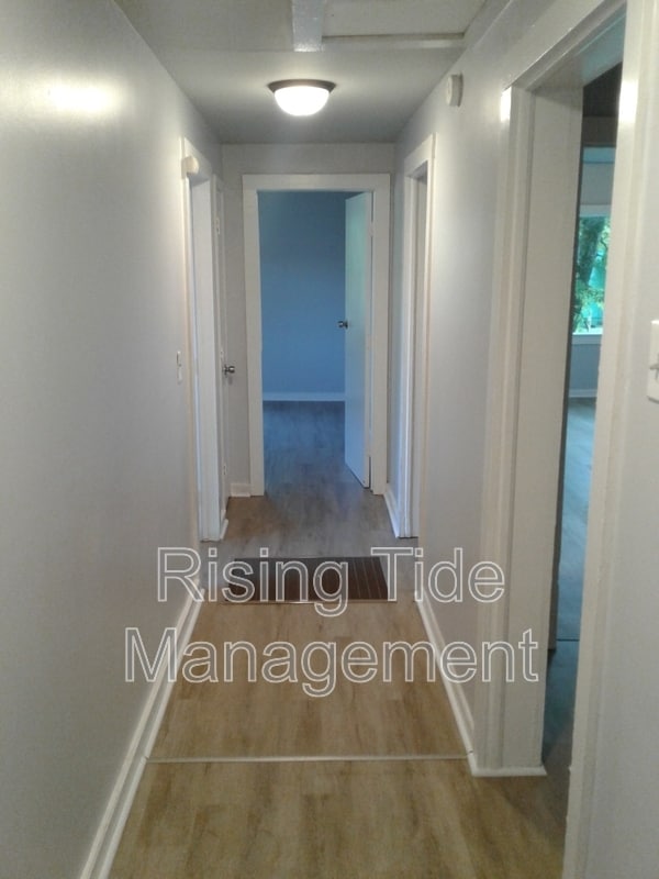 Building Photo - 220 58th Alley