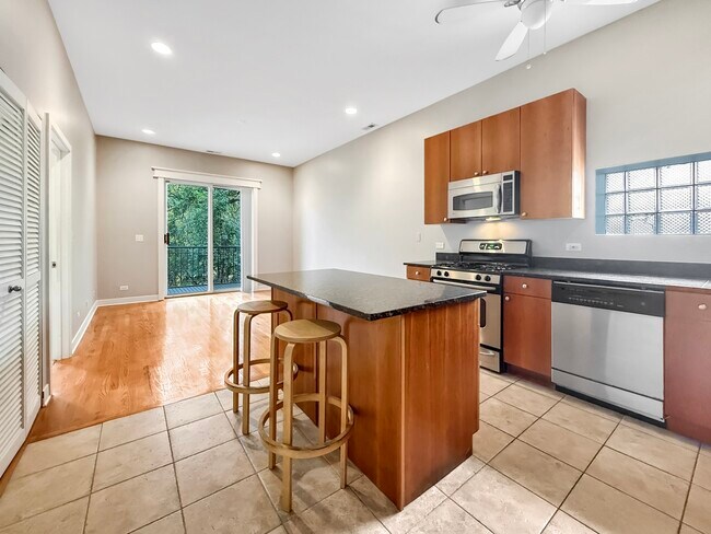 Foto del edificio - 14 S Leavitt St