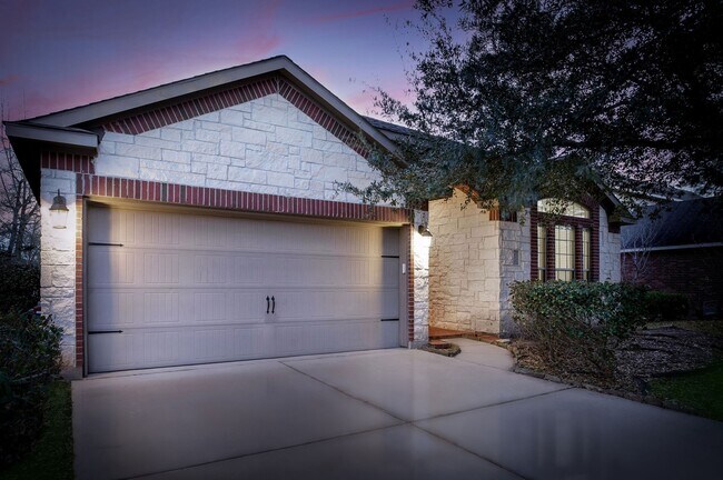 Building Photo - 171 Black Swan Pl