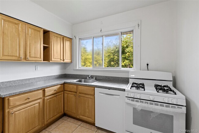 Foto del edificio - 245 W Walnut St