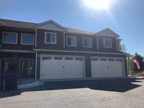 Building Photo - 2730 Cobblestone Pl