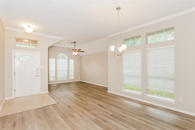 Building Photo - 720 Tradonna Ln